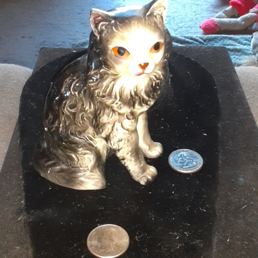 Gray and White Cat Figurine